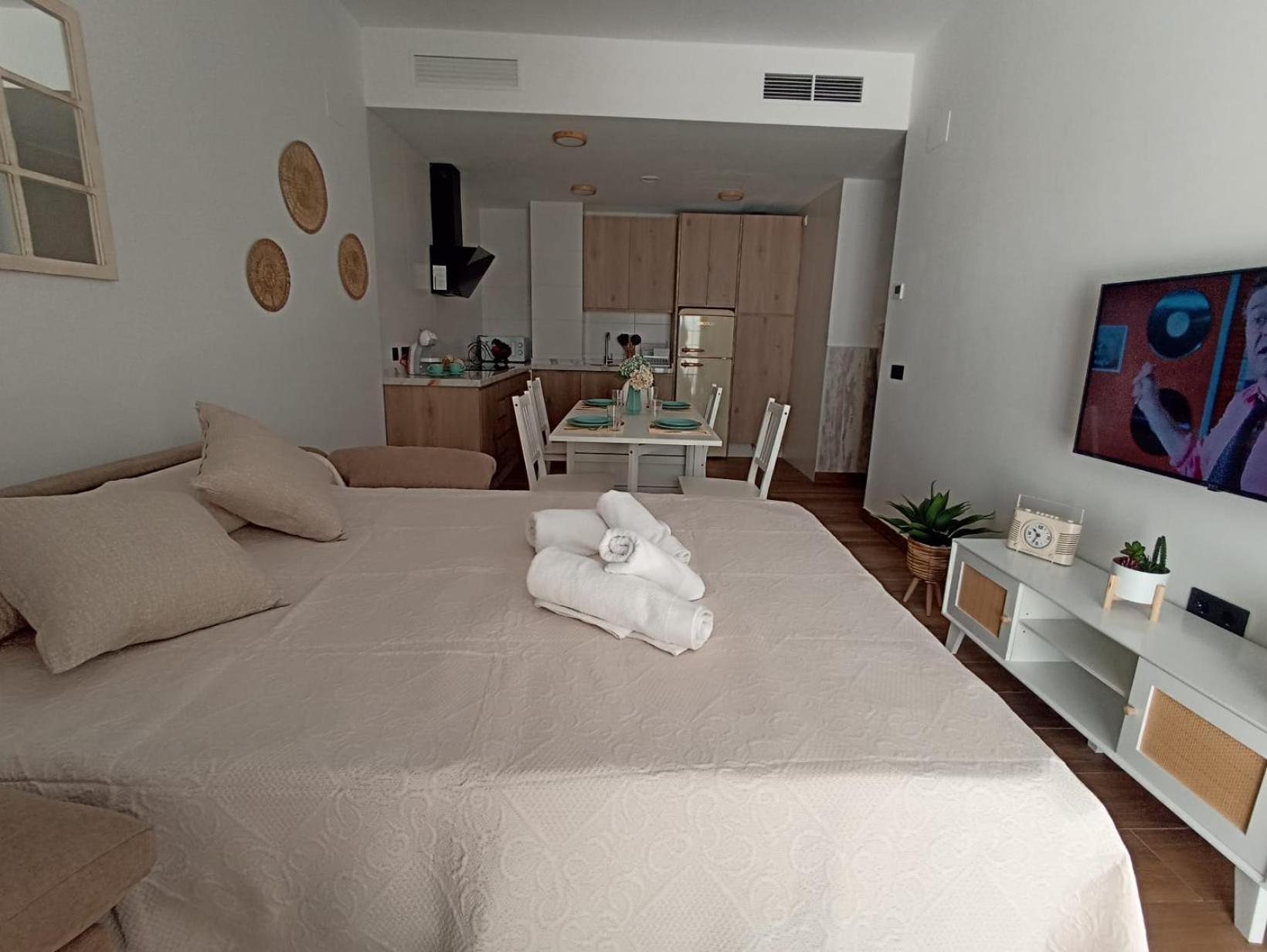 Apartamento Nuevo Centrico Con Aparcamiento Privado Incluido Alcalá de Guadaira Eksteriør bilde